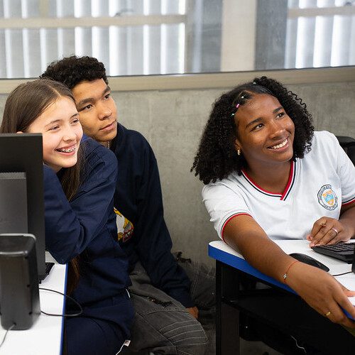 54549495939_18b5c64701_c (1)