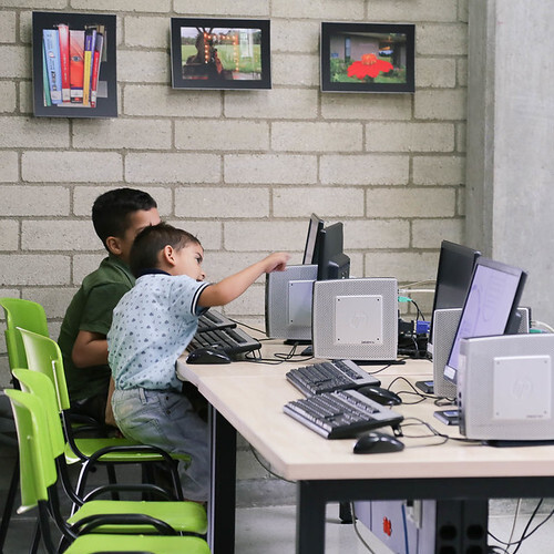 49858142502_366983ca0b_c (1)